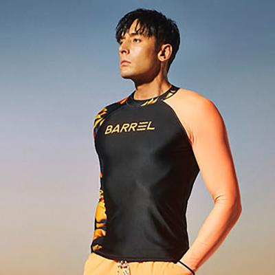 China Breathable Sports Wear Two Pieces Set Men's Sportsuit Long Sleeve T-Shirts Rash Neck Round Man Swimsuit Maillot Bain for sale