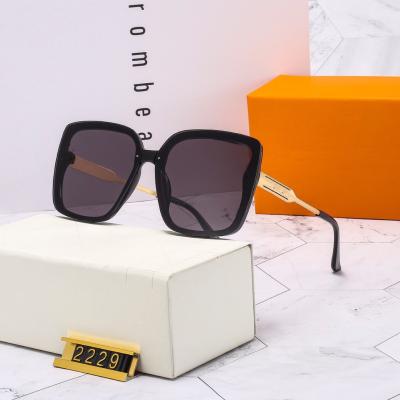 China Luxury women sunglasses designer gafas de sol retro fashion sunglasses retro famous brands trendy sun glasses for sale