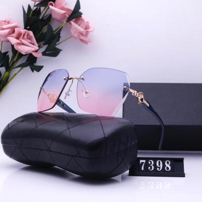 China Luxury women sunglasses designer gafas de sol retro fashion sunglasses retro famous brands trendy sun glasses for sale