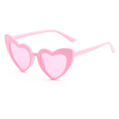 China Irregular peach heart sunglasses boys and girls children's fashion sunglasses cartoon heart-shaped sunglasses for sale