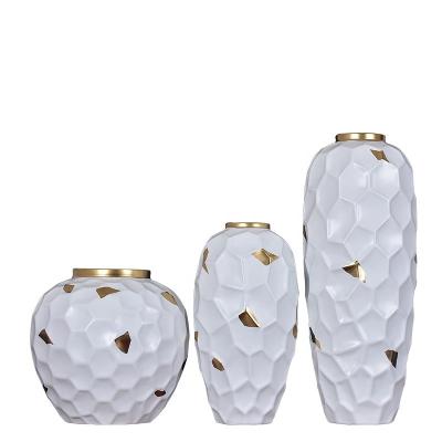 China Modern Professional Decorative Vases Made in China Set Modern Ceramic Vase for sale