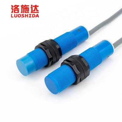 China Plastic Capacitive Position Sensor LUOSHIDA Wire Tube M18 Proximity Switch Sensor for sale