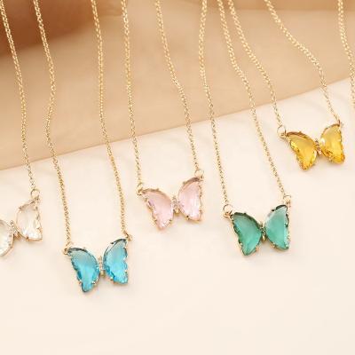 China Fast Delivery Isunni Jewelry China Butterfly Pink Purple Translucent Glass Short Clavicle Chain Necklace for sale