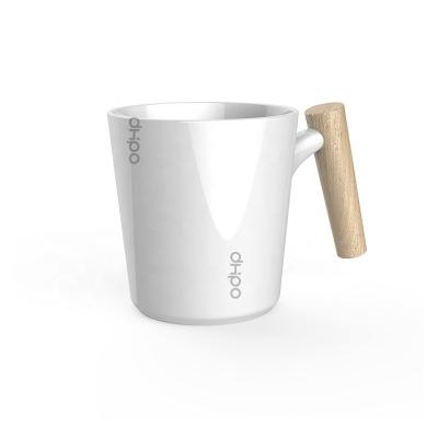 China DHPO Sustainable Coffee Mug Tea Cup Porcelain Hot-selling Ceramic Mug With Bamboo Handle for sale