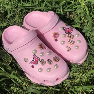 China Light Weight Garden Shoes Wholesale Size Growing Lady Platform Classic Sandals Shoes for sale