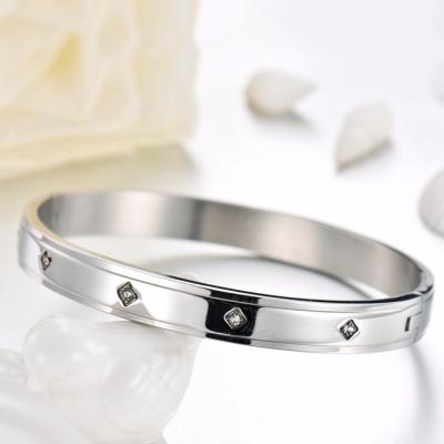 China Europe color stainless steel bracelet does not deform, change color, metal bracelet jewelry for sale