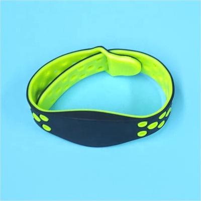 China Waterproof silicone wristband rfid chip FM11RF08 CSM-014 for sale