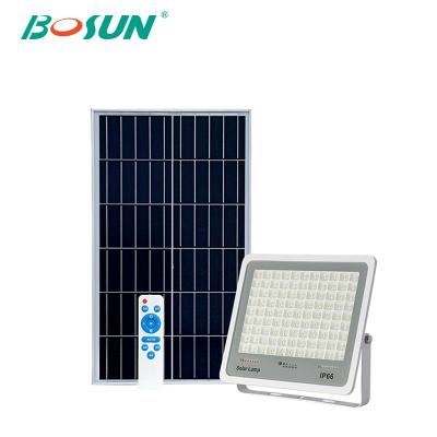 China With mono solar panel in high work efficiency > BOSUN ip65 200W 300w 21% remote control waterproof outdoor aluminum watt led solar flood lighting for sale