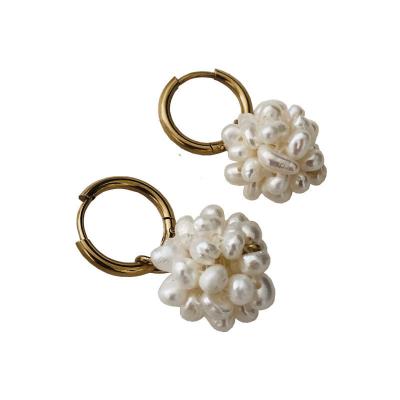 China Fashion Hoops Women's 18k Gold Plated Freshwater Statement Pearl Stainless Steel Stud Earrings for sale