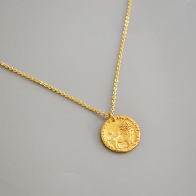 China Wholesale CIS Fashion CLASSIC 18k Gold Plated Brass Coin Lion Necklace Chains Samll Circle Women Necklace Pendant New for sale