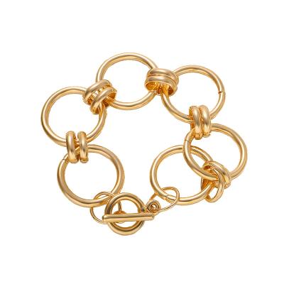 China Fashion style latest big circle chain bracelet chain link gold plated bracelet women for sale