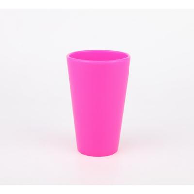 China Sustainable Recyclable Food Grade Personalized Kids Times Silicone Water Cup for sale