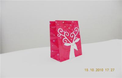 China Weddings Birthday Shopping 128gsm Art Pink Paper Gift Bags With Silver Hot Stamping for sale