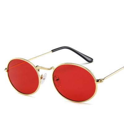 China Fashionable Women Sunglasses Mens Sunglasses Gradient-color Designer Red Shades Big Sun Glasses for sale