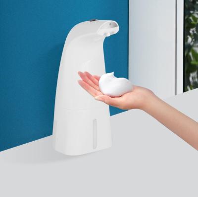 China Foam Soap Dispenser Portable Mini Automatic Spray Touchless Foaming Soap Dispenser With USB Chargeable Battery FY-008C for sale