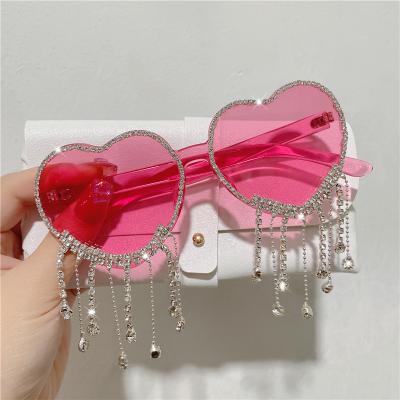 China 2022 Fashion Sunglasses TSexy Women's Heart Diamond Sunglasses Oversized Shiny Sun Glasses Tassel Rhinestones Shape Party Female Colorful Eyewear for sale