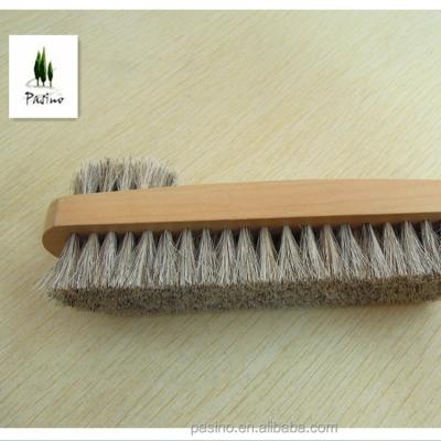 China Dustproof wooden shoe brush with soft horse hair for sale