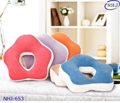 China Flower Shaped Nap Pillow With Hole NHJ653 for sale