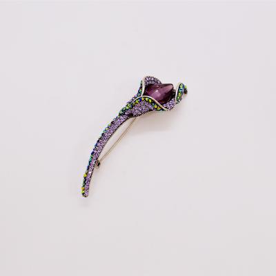 China FASHIONABLE Hot Selling High Quality Exquisite Vivid Pearl Pins Flowers Diamond Brooches Purple for sale