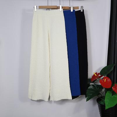 China Winter Sustainable Women Pleat Solid Pattern Autumn Bubble Wide Leg Knitted Solid Casual Pants Trousers for sale