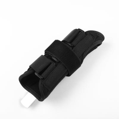 Κίνα Universal Wrist Brace Carpal Tunnel, Adjustable Wrist Support Brace with Splints for Injuries, Wrist Pain, Sports προς πώληση