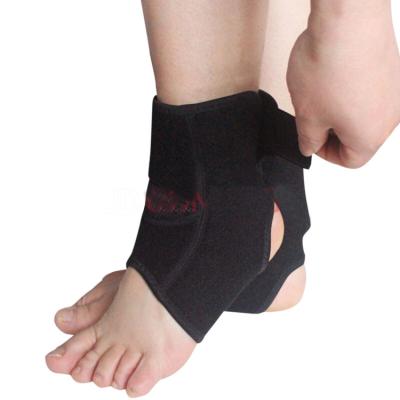 Cina Adjustable Adjustable Breathable Ankle Brace Support Running, Basketball, Badminton in vendita