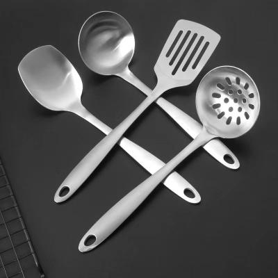 China Stainless Steel Handle Kitchenware Viable Thickened Short Spatula Frying Spatula Soup Spoon Colander Oatmeal Spoon Set Portable Gift for sale