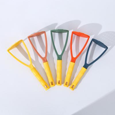 China Practical Multi-Color Bamboo Potato Press Handle Practical PP Plastic Press Crushed Potato Tableware Kitchen Cheap Fruit Vegetable Tool for sale