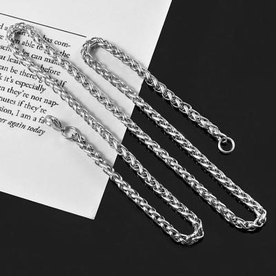 China Europe and America Hip Hop Street Style Necklace Flower Basket Chain Clavicle Pendant Chain for Women Men for sale