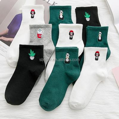 China 2020 Antibacterial Harajuku Fashion Women Art Socks Cartoon Characters Patterned Socks Sports Cotton Short Socks for sale