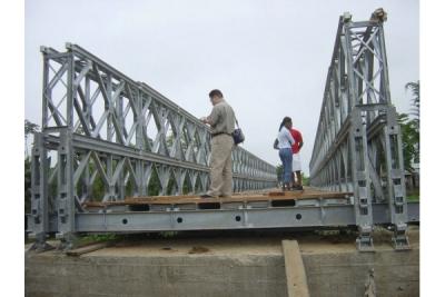 China Ponte de Bailey de aço personalizada da estabilidade da plataforma da madeira/ponte de aço portátil CB100, CB200 à venda