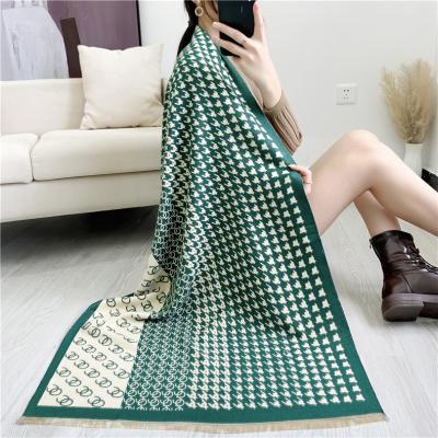 China Wholesale 2022 new ladies cashmere green cashmere scarf winter professional hot jacquard scarf manufacturers for sale