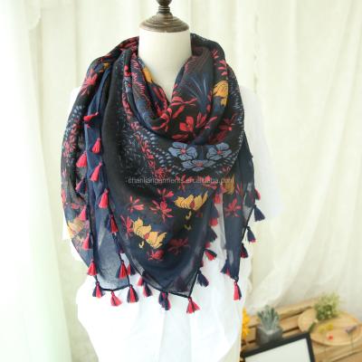 China Wholesale Long Hot Sale 2018 Turkish Square Scarf Fashion Flower Print Plus Size Cotton Square Scarf Hijab for sale