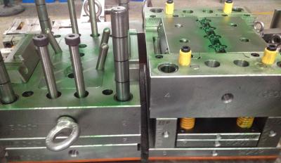 China PA66 High Precision Plastic Injection Molding Hot Runner / Daily Necessities Mould for sale