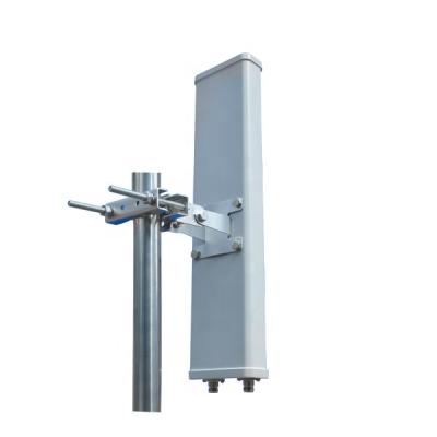 China Aluminum Alloy 90 Degree Area MIMO Antenna AirMax 20*2dBi Gain For 4.95-5.85Ghz for sale