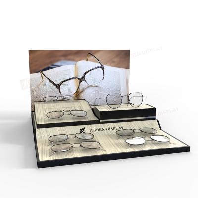 China Eyewear Presentation New Eyewear Display Rack For Optical Shop In Wood Texture for sale