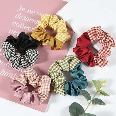 China Low MOQ Natural and Fresh Elastic Hair Ties Adjust Fabric Grid Satin Dichromatic Splicing Hair Scrunchies for Women for sale