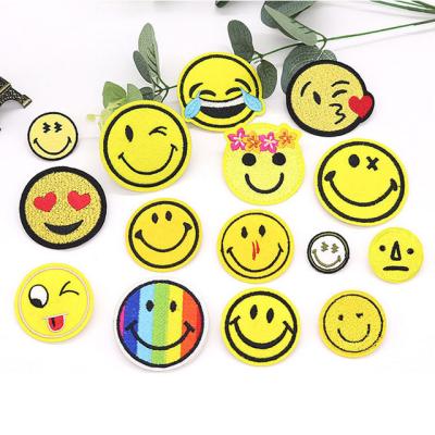 China 3D Custom LOGO Smiley Embroidery Cloth Appliques Embroidered Patches Clothes Bags Decorative Appliques Embroidered Patches for sale