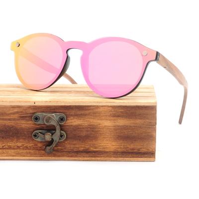 China Italy Fashionable Wooden Design Temple Frame PC Fashion Sun Glasses Designer Sunglasses Wooden CE for sale