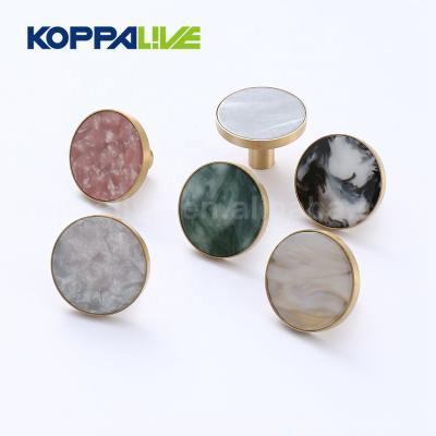 China Solid Brass Marble Shell Knob For Cabinets Door Kitchen Cabinet Drawer Modern Good Quality Modern Furniture for sale