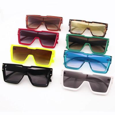 China Hot Selling Star Street Newest Square Fashion Sunglasses Wholesale Popular Oversized Sunglasses for sale