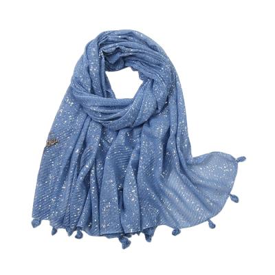 China Use The Latest Solid Gold Cotton Foil Scarfs Silver Pressed Long Pleated Scarf For Women for sale