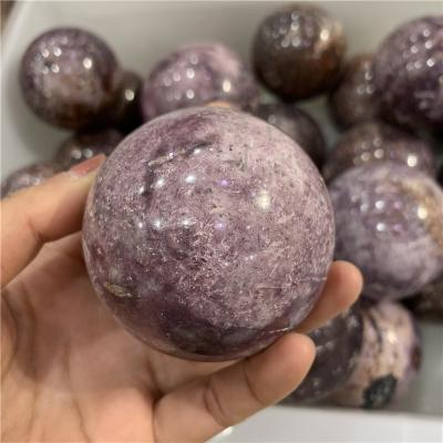 China China Wholesale Purple Sphere Mica Crystal Spheres Healing Crystal Balls for Decoration for sale