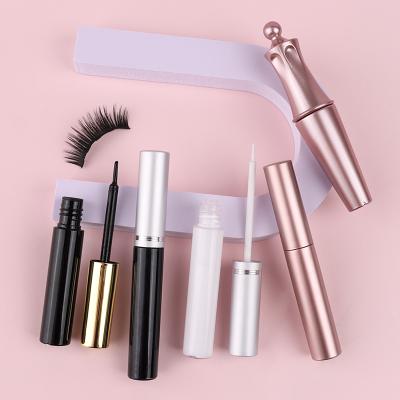 Cina Wholesale Private Label Lash Glue Pencil Vendor Vegan Liquid Lasting Eyelash Glue Waterproof in vendita