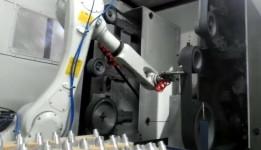 Cina Soluzione di lucidatura robot resistente Robot di lucidatura CNC ad alta precisione Certificato ISO9001 in vendita