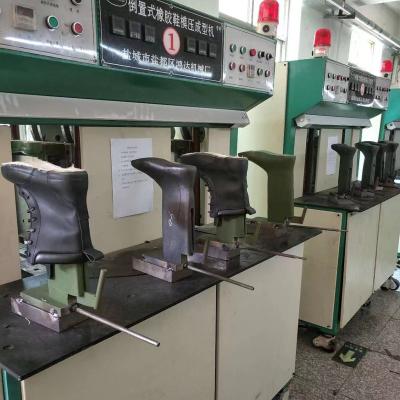 China Hotels rain boots injection molding machine/High-top rain boot molding machine for sale