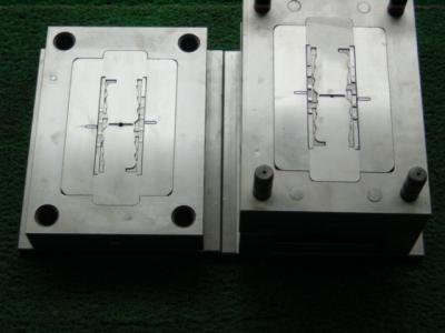 China Cold Runner Plastic Injection Mould Shaping Molding Maker Custom Product for sale