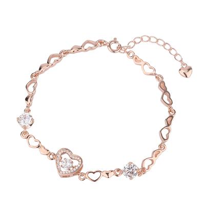 China TRENDY Simple Heart Shaped Heart Shaped Bracelet Ladies Fashion Charm Bracelet s925 Sterling Silver Bracelet for sale