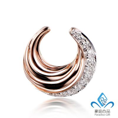 China TRENDY Custom Unique Moon Shaped Jewelry Designs 14K / 18K High Quality Real Gold Diamond Pendant for sale