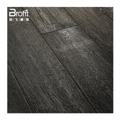 China Top Grade Customizable Multilayer Oak Distressed Solid Herringbone Flooring Engineered Wood for sale